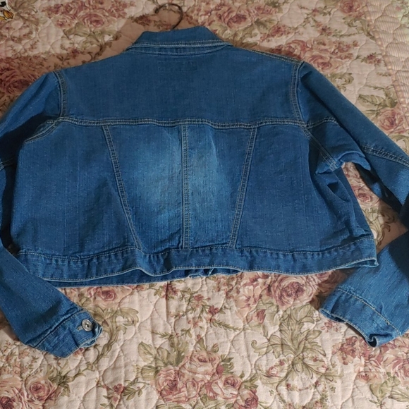 Jean Jacket - Picture 3 of 5